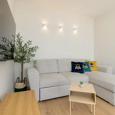 Nowoczesny Apartament Z Balkonem I Parkingiem By Rent Like 아파트 *
