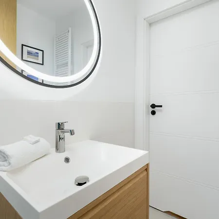 아파트 Nowoczesny Apartament Z Balkonem I Parkingiem By Rent Like